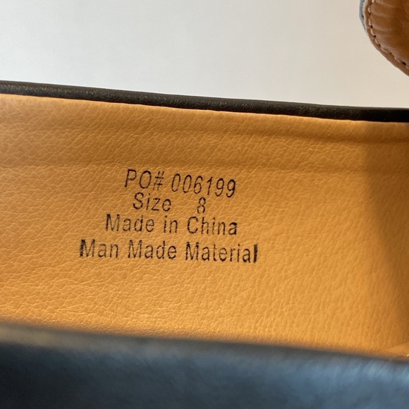 Journee Collection Women's Kenly Slip-On Loafers Black Size 8 - Picture 9 of 12